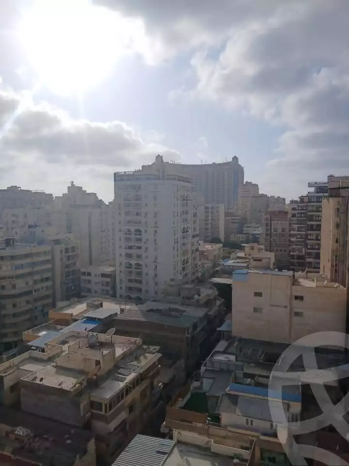 https://aqarmap.com.eg/en/listing/6046345-for-sale-alexandria-ganaklis