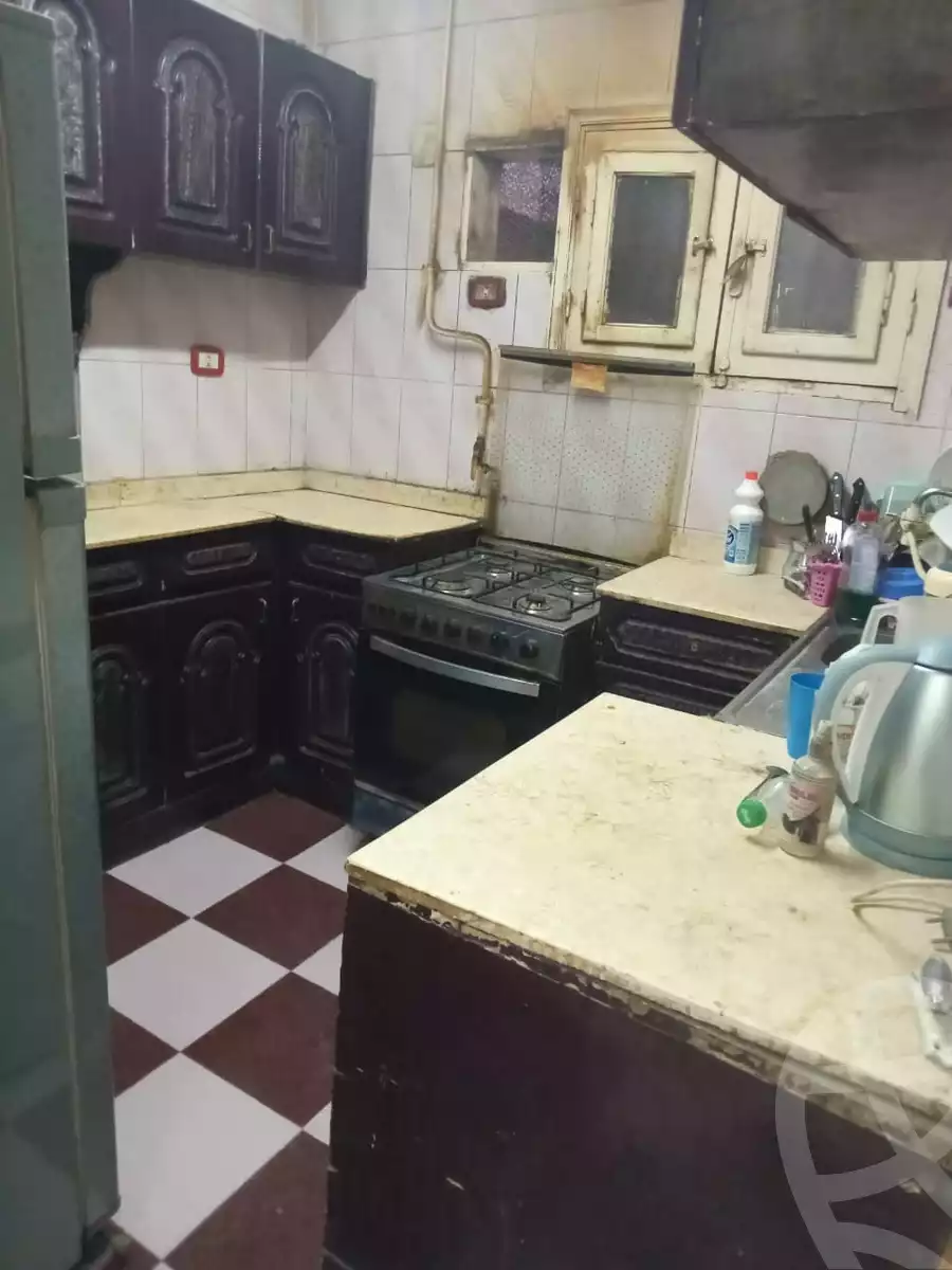 https://aqarmap.com.eg/en/listing/6047082-for-rent-asyut-asyut-city-el-sadat-st