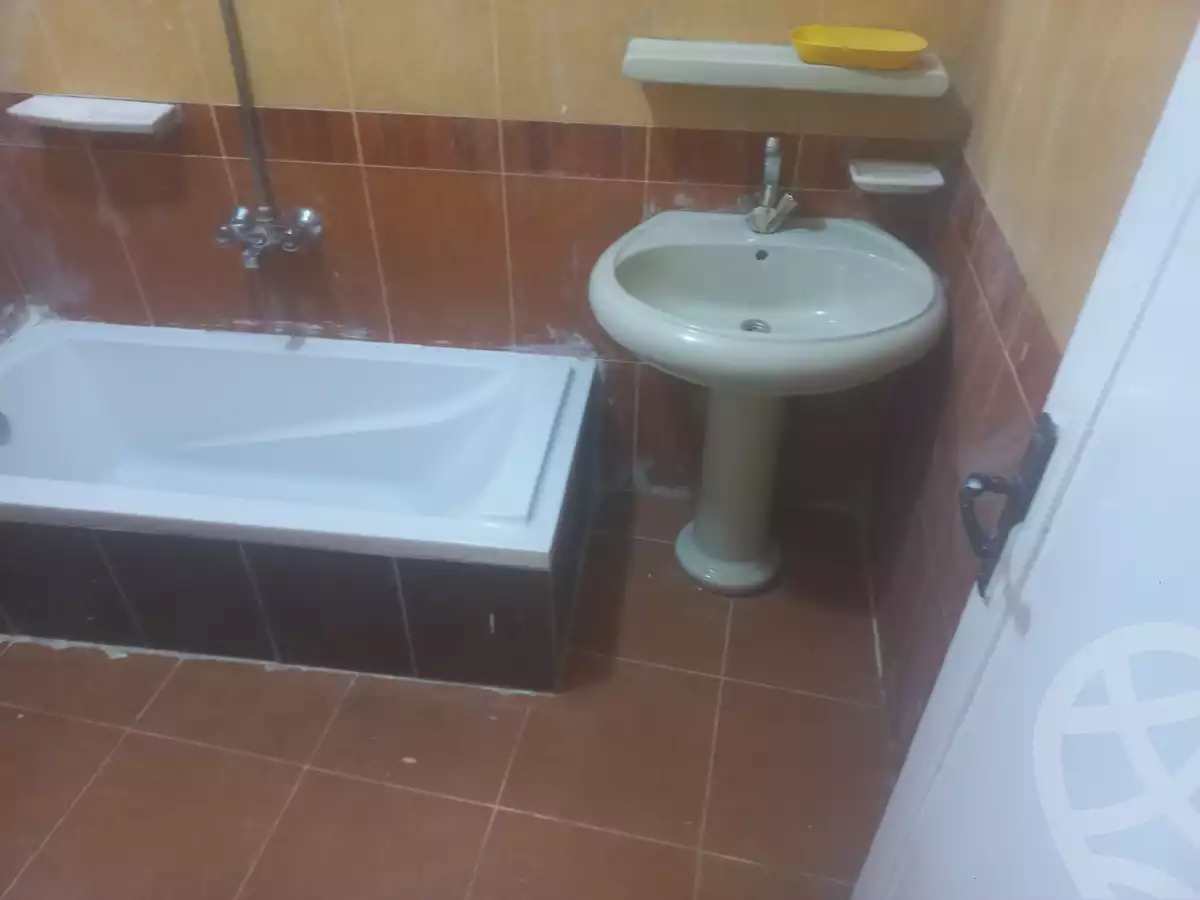 https://aqarmap.com.eg/en/listing/6047071-for-rent-sohag-sohag-city-nile-corniche-st