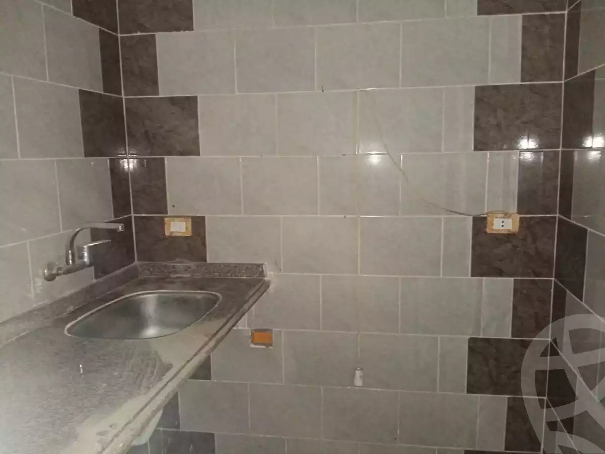 https://aqarmap.com.eg/ar/listing/6047903-for-sale-alexandria-l-jmy-lbytsh-ain-shams-st