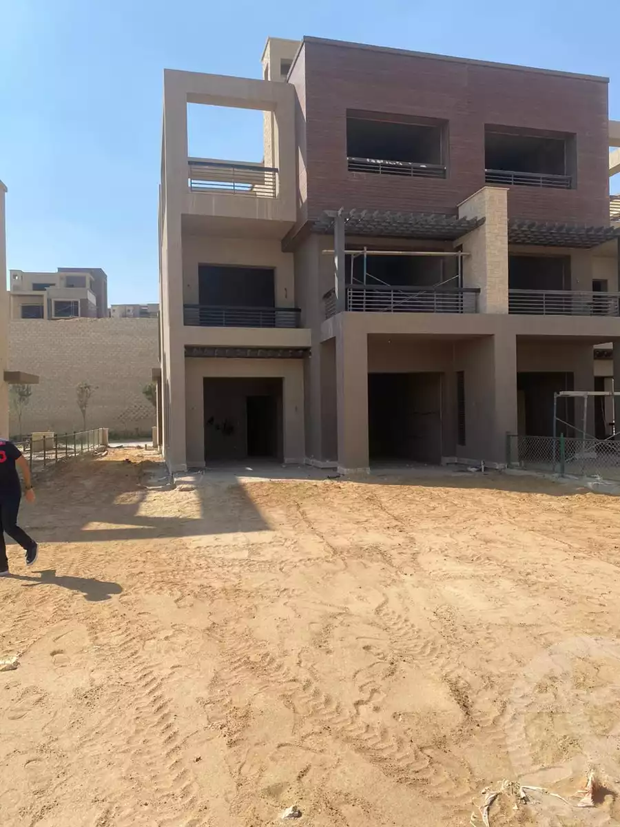 https://aqarmap.com.eg/en/listing/6048817-for-sale-cairo-6th-of-october-compounds-nyoum-october-arab-developmentt