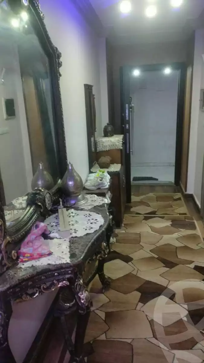 https://aqarmap.com.eg/en/listing/6051117-for-sale-cairo-helwan-helwan-el-sharkeya-ryad-pasha-st