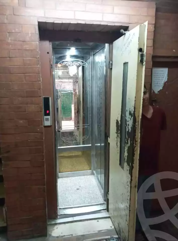 https://aqarmap.com.eg/en/listing/6054041-for-sale-alexandria-krmwz