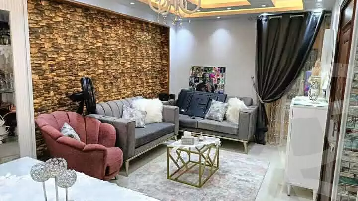 https://aqarmap.com.eg/en/listing/6055414-for-sale-cairo-ain-shams-jsr-lswys
