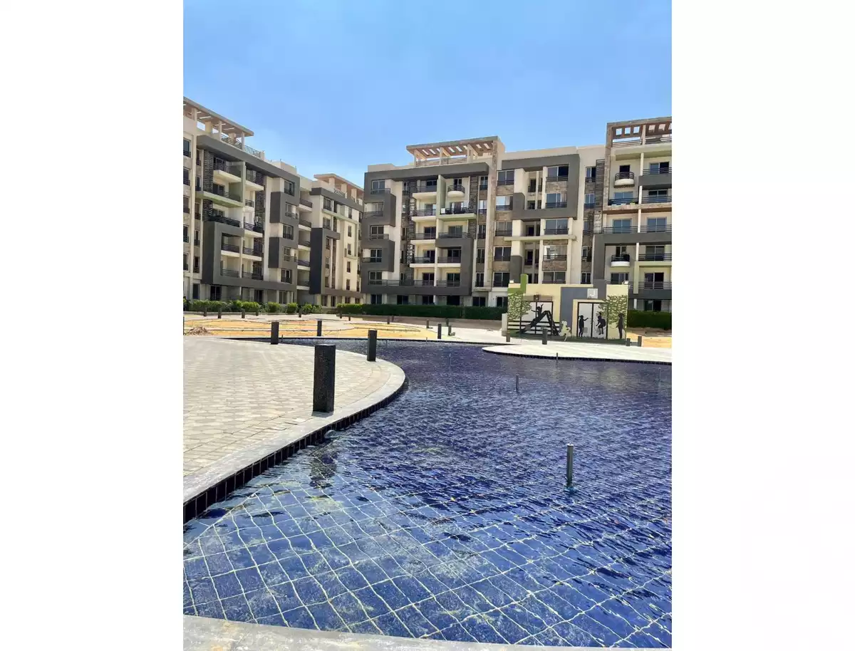 https://aqarmap.com.eg/en/listing/6056870-for-sale-cairo-6th-of-october-hadaeq-october-kmbwnd-fy-hdyq-ktwbr-kenz