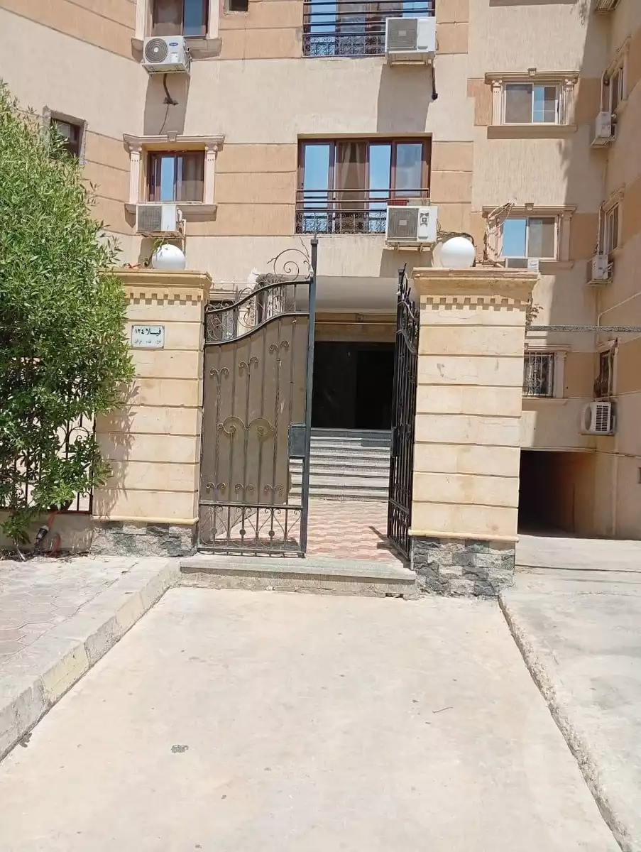 https://aqarmap.com.eg/en/listing/6057643-for-sale-cairo-al-oubour-el-hay-el-awal-el-thamaneynat