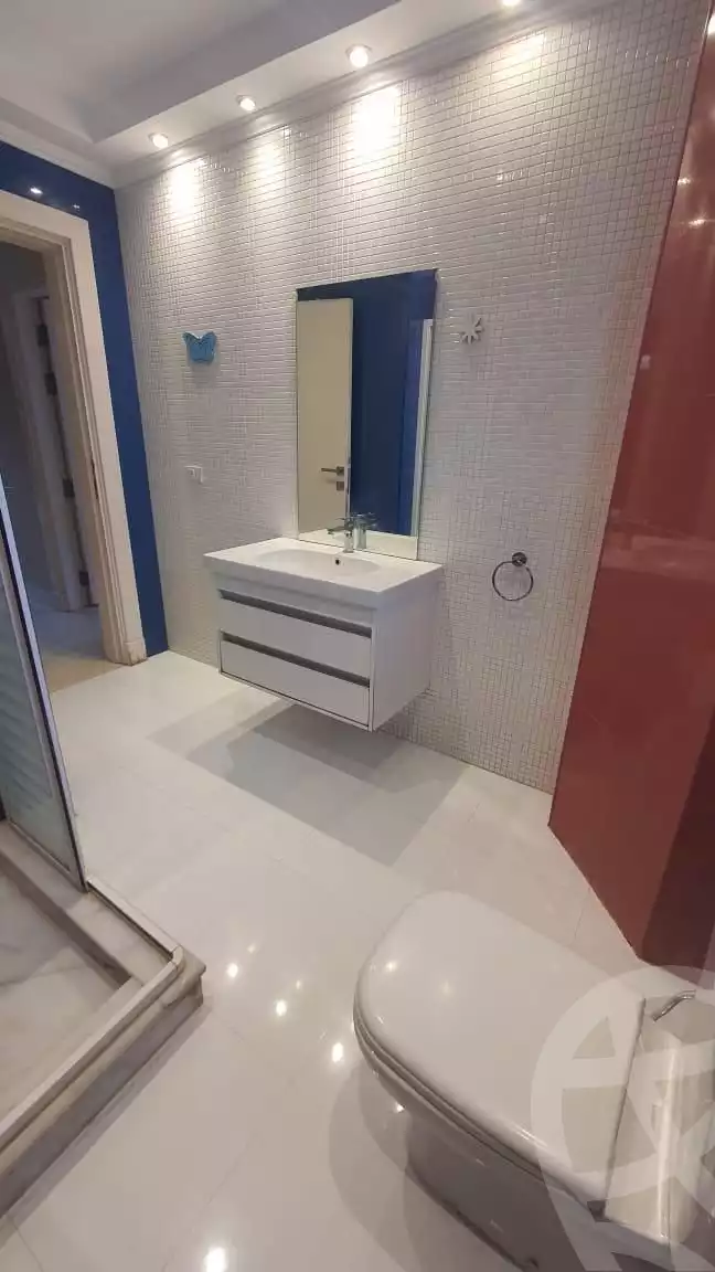 https://aqarmap.com.eg/en/listing/6059647-for-sale-cairo-new-cairo-compounds-mountain-view-1