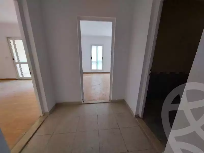 https://aqarmap.com.eg/ar/listing/6059780-for-rent-cairo-new-cairo-madinaty-first-zone-buildings-madinaty-road