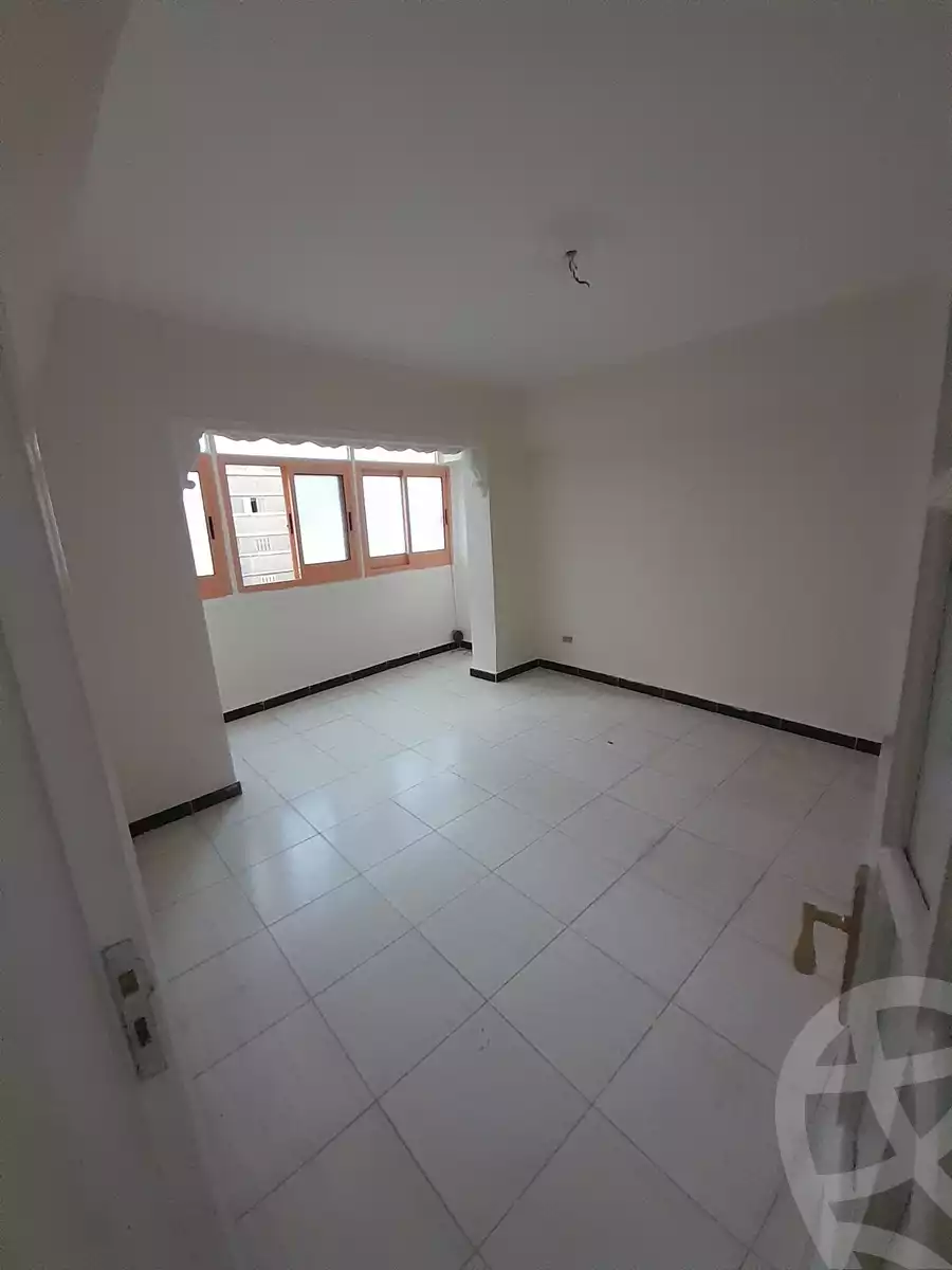 https://aqarmap.com.eg/ar/listing/6060510-for-sale-alexandria-rs-ltyn