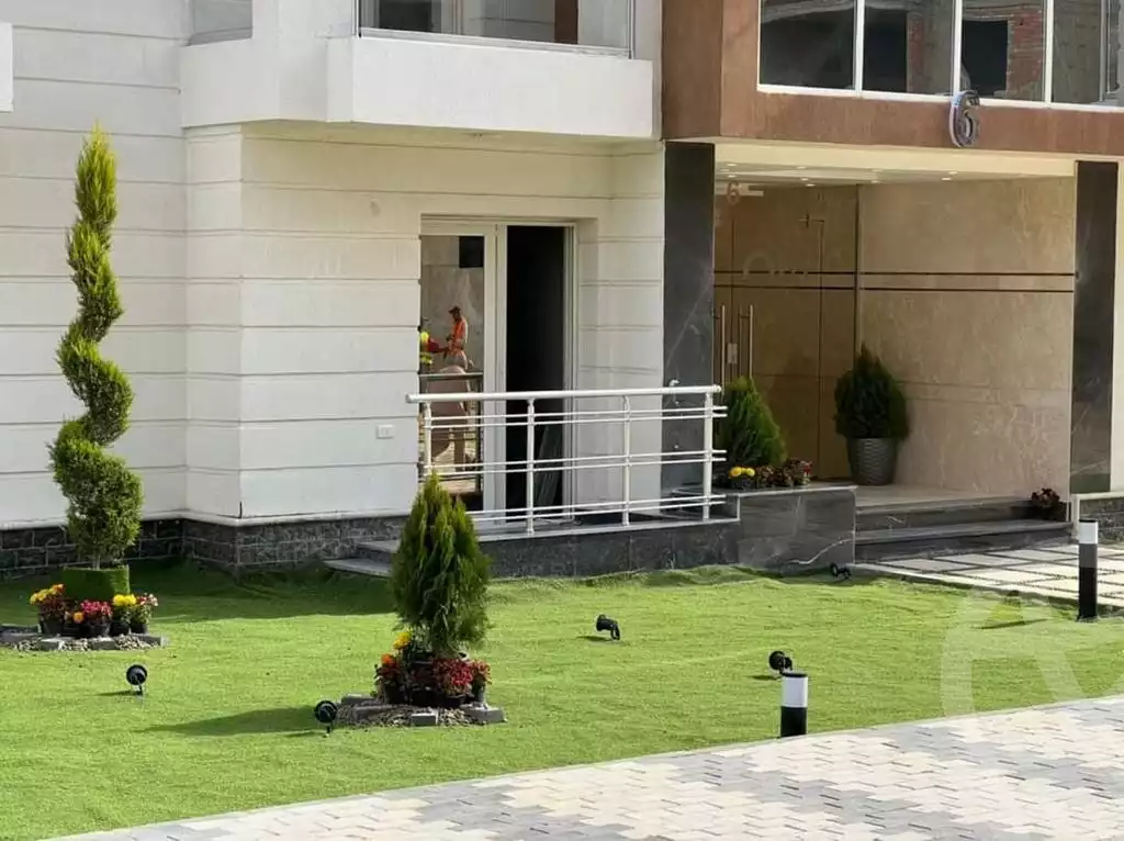 https://aqarmap.com.eg/en/listing/6063606-for-sale-cairo-new-administrative-capital-r7-oia