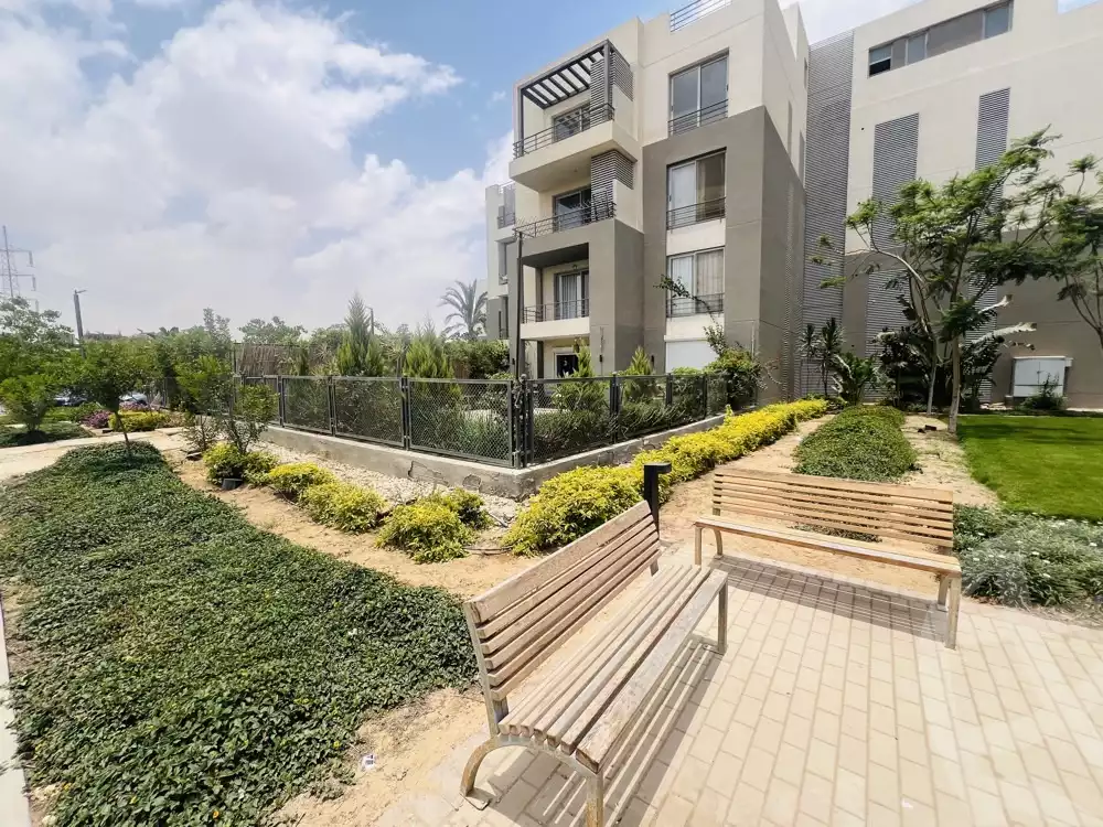 https://aqarmap.com.eg/en/listing/6066549-for-rent-cairo-6th-of-october-compounds-palm-parks