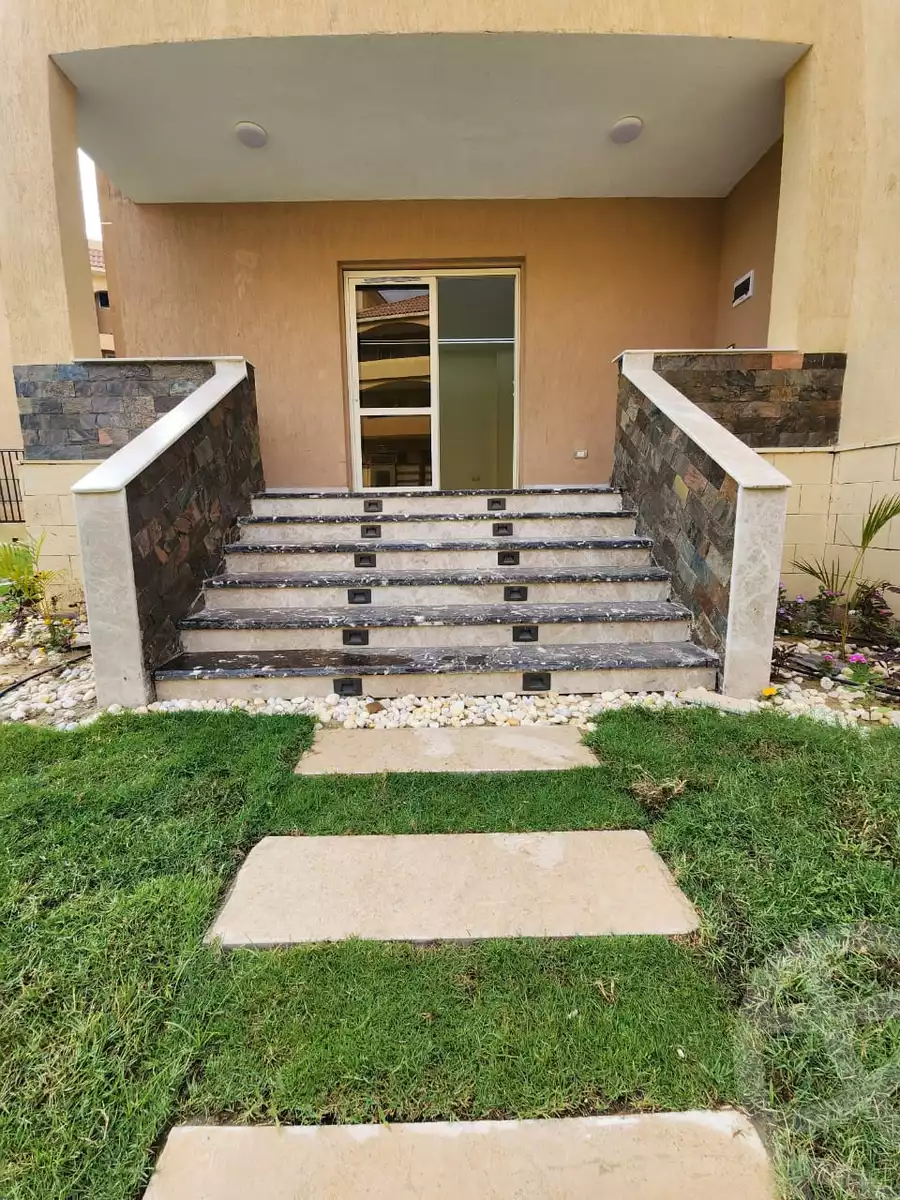 https://aqarmap.com.eg/en/listing/6068825-for-sale-cairo-el-sheikh-zayed-city-compounds-el-khamayel