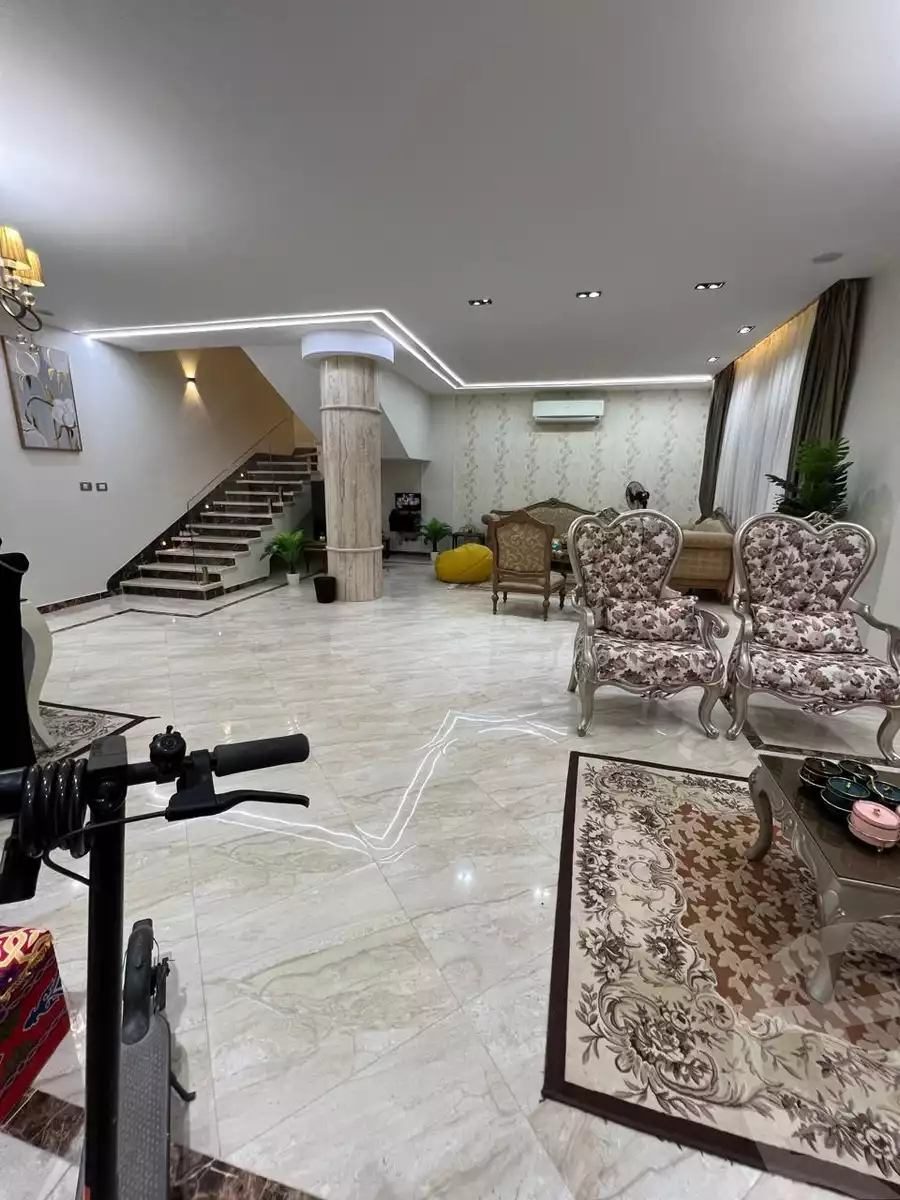 https://aqarmap.com.eg/ar/listing/6069080-for-sale-cairo-el-sheikh-zayed-city-compounds-el-khamayel