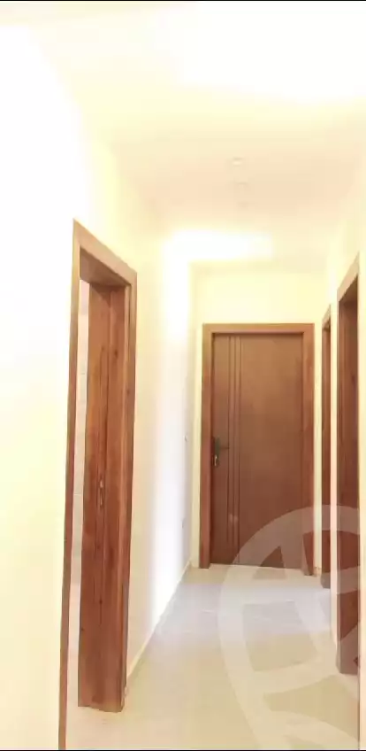https://aqarmap.com.eg/en/listing/6069190-for-sale-cairo-el-sheikh-zayed-city-compounds-el-khamayel