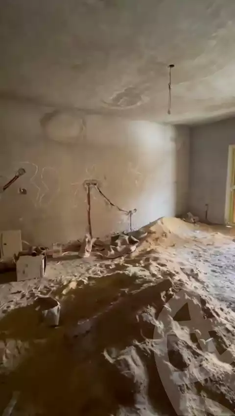 https://aqarmap.com.eg/en/listing/6069389-for-sale-cairo-el-sheikh-zayed-city-compounds-el-khamayel