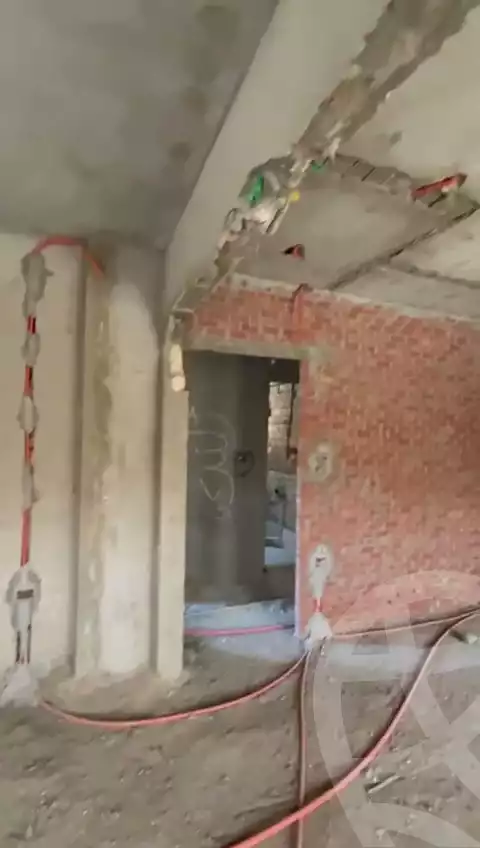 https://aqarmap.com.eg/en/listing/6069389-for-sale-cairo-el-sheikh-zayed-city-compounds-el-khamayel