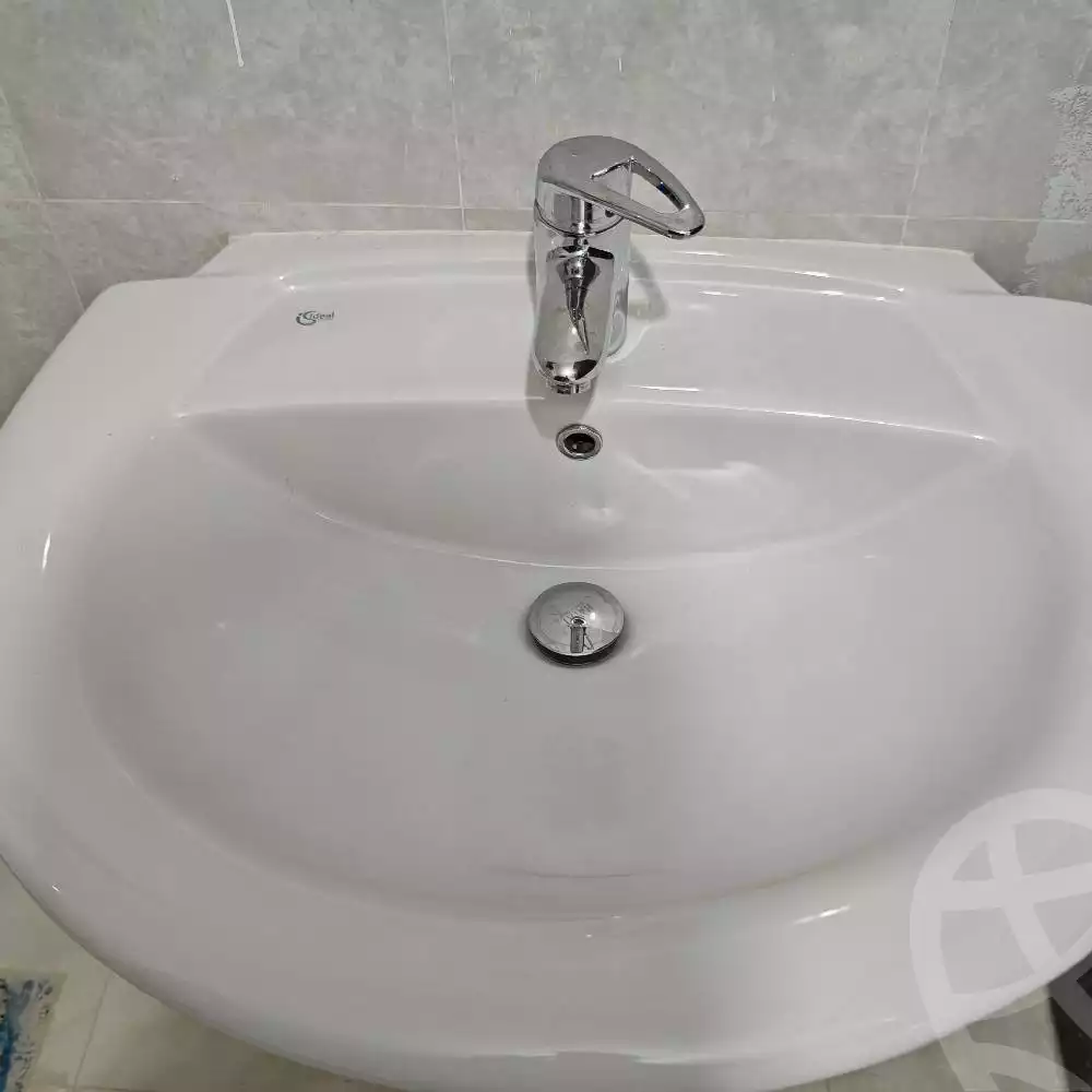 https://aqarmap.com.eg/en/listing/6069838-for-sale-cairo-6th-of-october-el-ahyaa-neighborhood-3rd-no-14-hasan-soltan-st