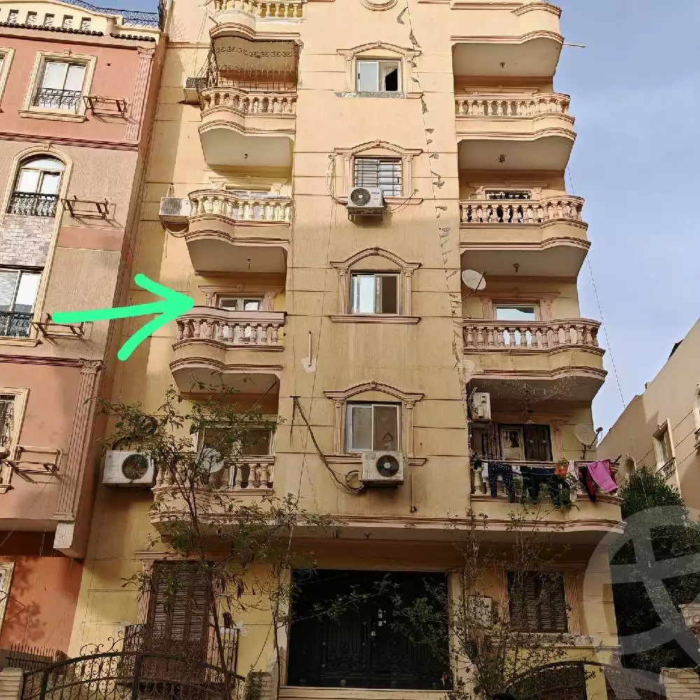 https://aqarmap.com.eg/en/listing/6069838-for-sale-cairo-6th-of-october-el-ahyaa-neighborhood-3rd-no-14-hasan-soltan-st