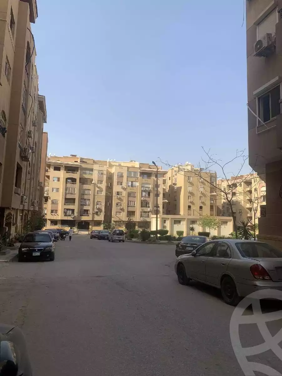 https://aqarmap.com.eg/en/listing/6070128-for-sale-cairo-mokattam-lhdb-l-ly-skoda-el-quds-st