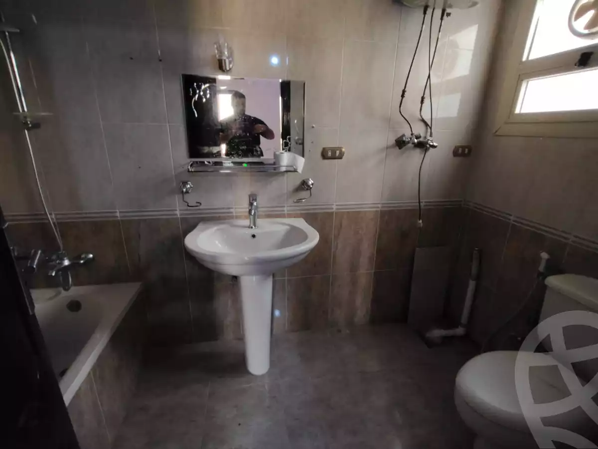 https://aqarmap.com.eg/en/listing/6070347-for-rent-cairo-mokattam-lhdb-l-ly