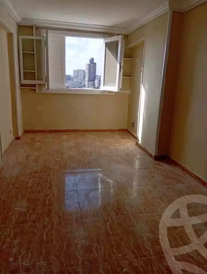 https://aqarmap.com.eg/en/listing/6071364-for-sale-alexandria-moharram-bey