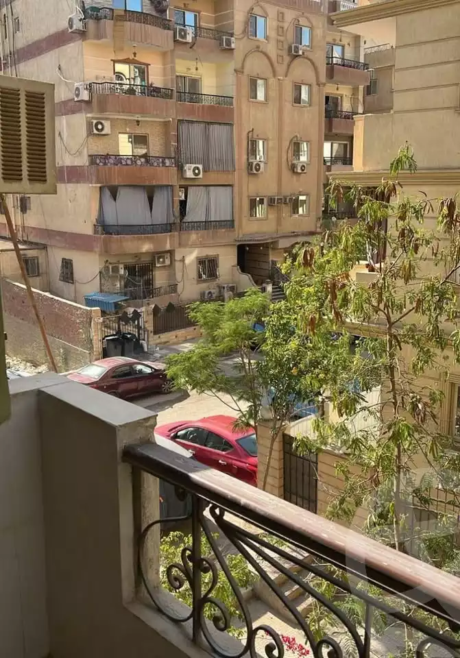 https://aqarmap.com.eg/en/listing/6072360-for-sale-cairo-mokattam-lhdb-l-ly-adly-el-melegy-st