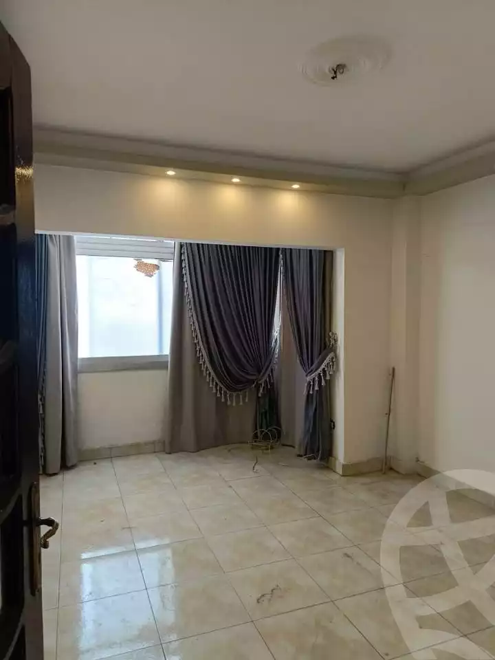 https://aqarmap.com.eg/en/listing/6072703-for-rent-cairo-mokattam-lhdb-l-ly-shareaa-9