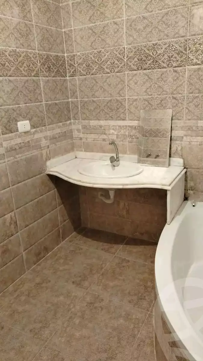 https://aqarmap.com.eg/en/listing/6074364-for-sale-alexandria-new-miami-eskot