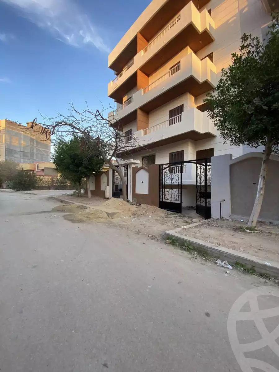 https://aqarmap.com.eg/ar/listing/6074745-for-sale-alexandria-brj-l-rb-ljdyd-lhy-lthlth