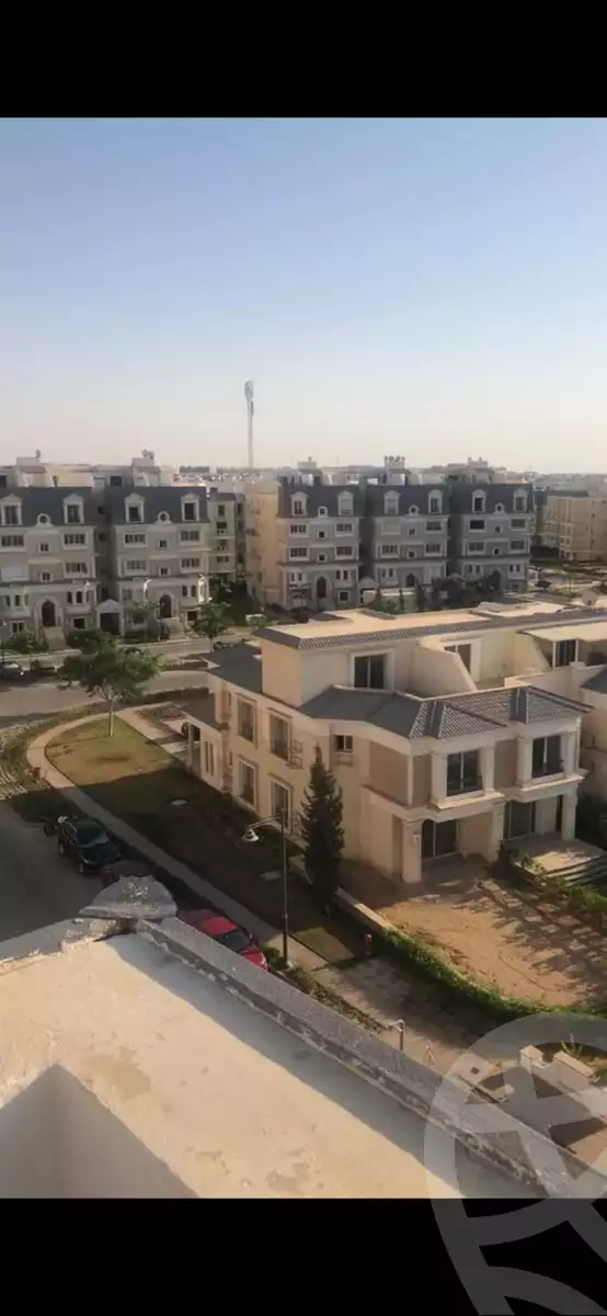 https://aqarmap.com.eg/en/listing/6076341-for-sale-cairo-new-cairo-compounds-mountain-view-hyde-park
