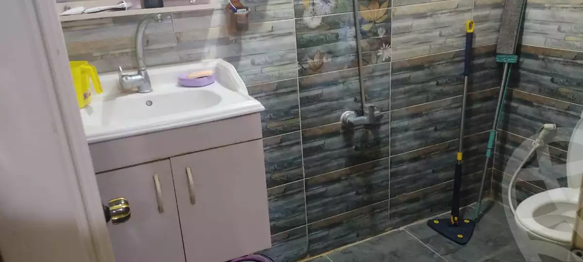 https://aqarmap.com.eg/en/listing/6078063-for-sale-alexandria-alhadara-lhdr-qbly