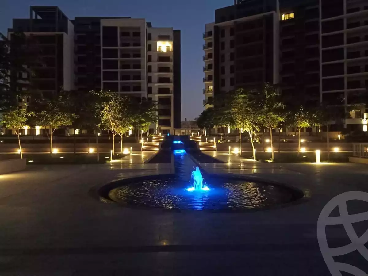 https://aqarmap.com.eg/ar/listing/6079547-for-sale-cairo-el-sheikh-zayed-city-compounds-zyd-wr-llttwyr