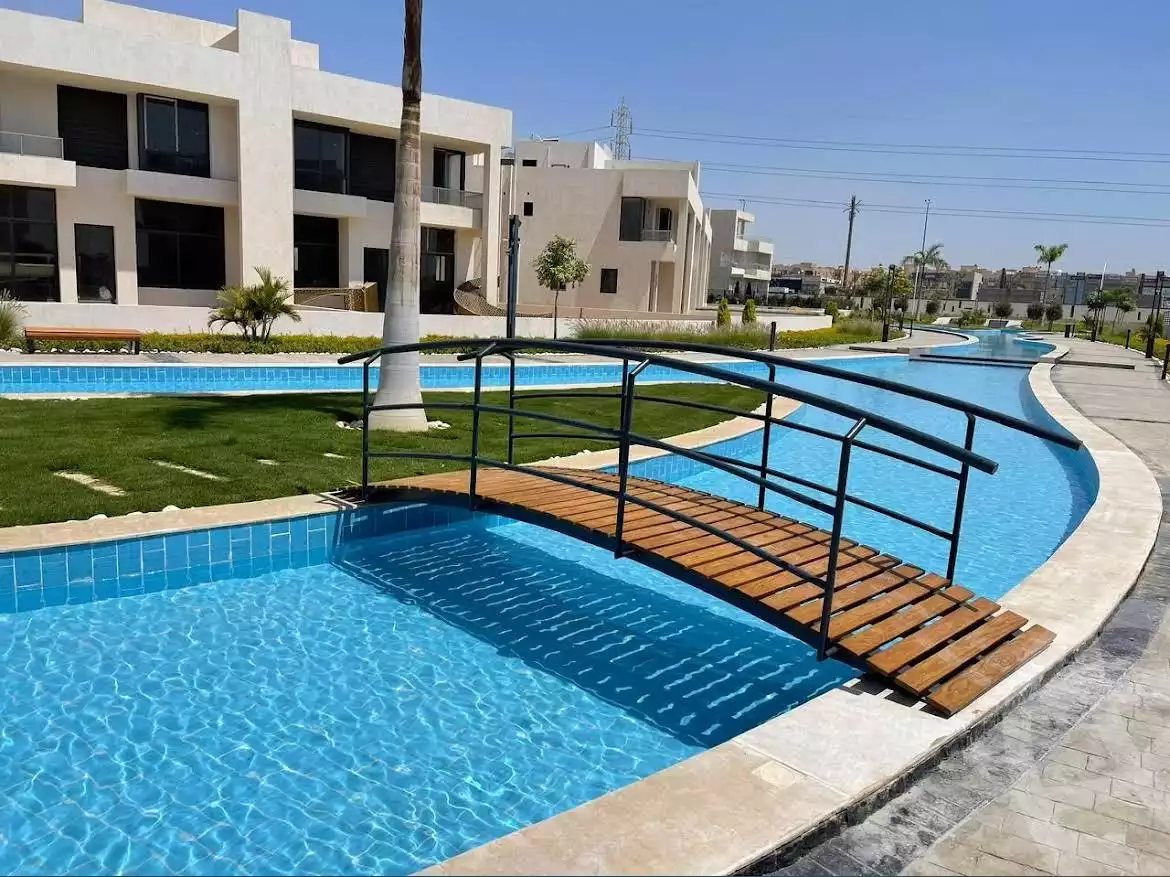 https://aqarmap.com.eg/en/listing/6080557-for-sale-cairo-el-sheikh-zayed-city-compounds