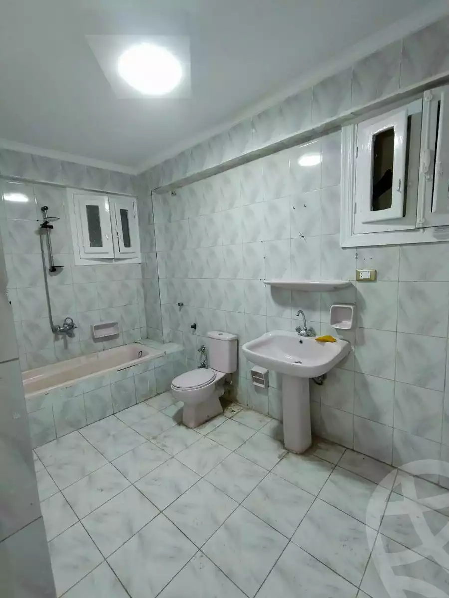https://aqarmap.com.eg/ar/listing/6079427-for-sale-alexandria-l-jmy-el-hanouvel-abd-el-moneam-gaber-st