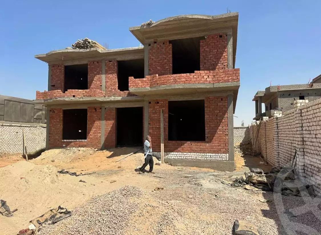 https://aqarmap.com.eg/en/listing/6083329-for-sale-cairo-el-sheikh-zayed-city-lshykh-zyd-ljdyd-el-reef-el-oroby