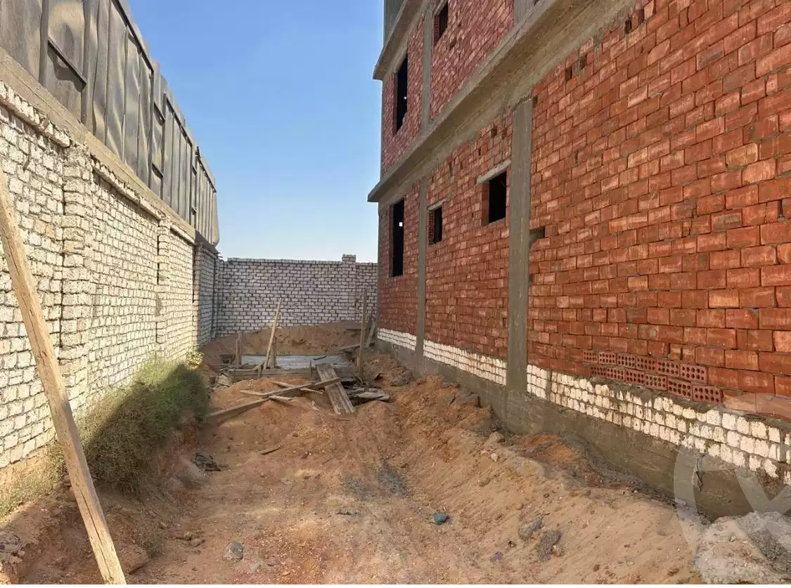 https://aqarmap.com.eg/en/listing/6083329-for-sale-cairo-el-sheikh-zayed-city-lshykh-zyd-ljdyd-el-reef-el-oroby
