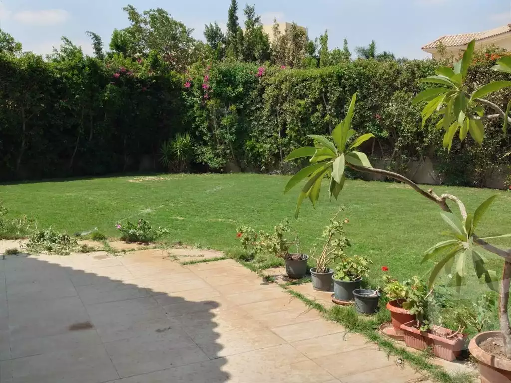 https://aqarmap.com.eg/en/listing/6083998-for-rent-cairo-el-sheikh-zayed-city-compounds-beverly-hills