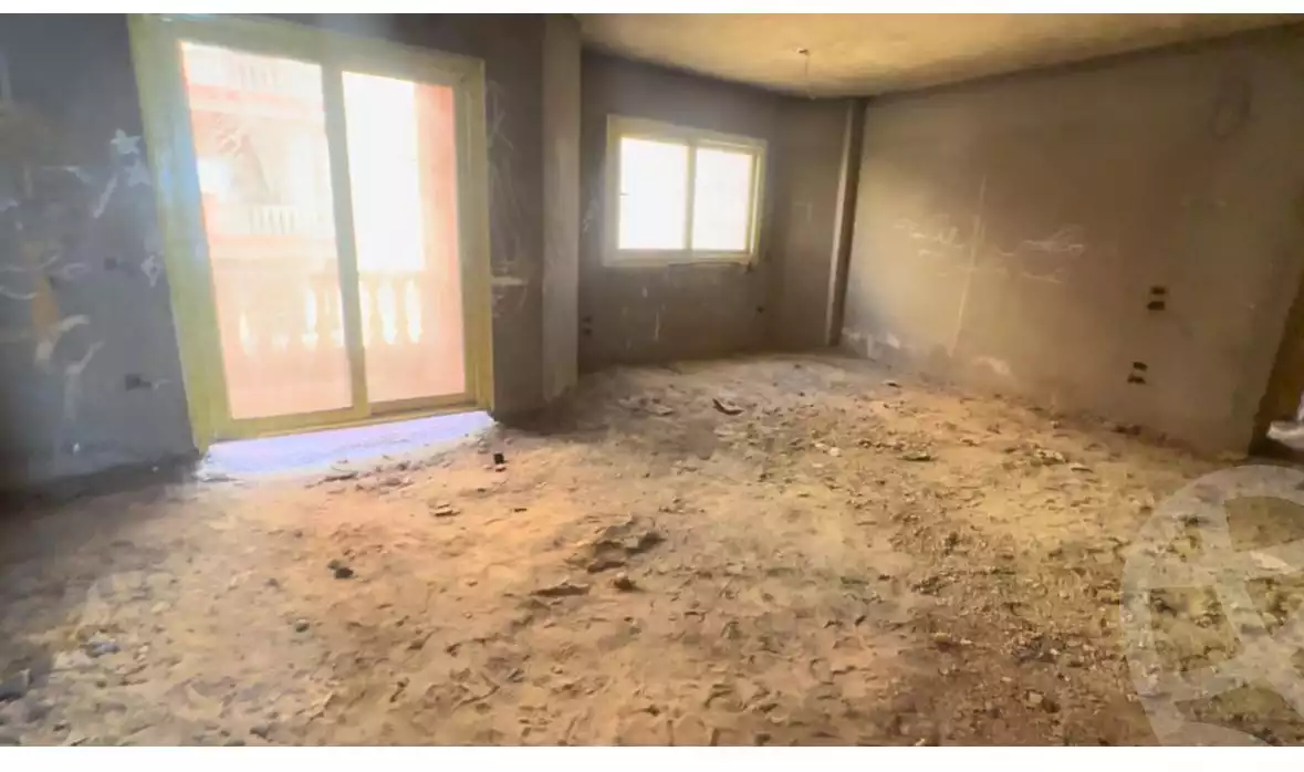 https://aqarmap.com.eg/en/listing/6087830-for-sale-cairo-new-cairo-compounds-life-view