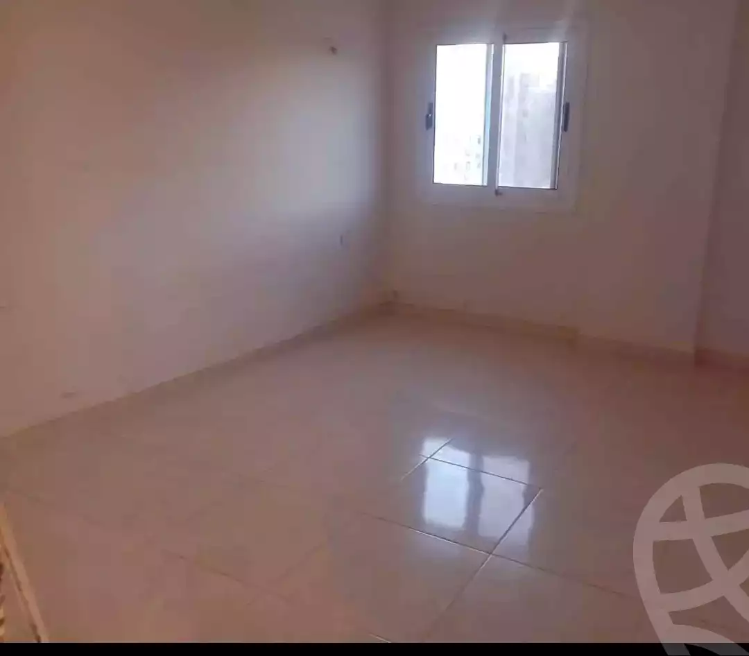 https://aqarmap.com.eg/en/listing/6089640-for-sale-cairo-mokattam-compounds-mwntn-blz