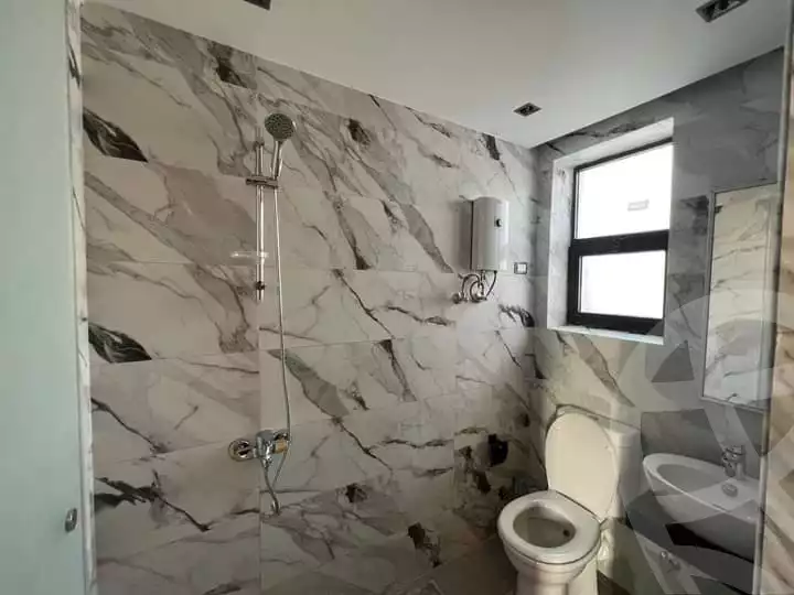 https://aqarmap.com.eg/en/listing/6089738-for-rent-cairo-el-sheikh-zayed-city-compounds-kmbwnd-wyst-twn-swdyk