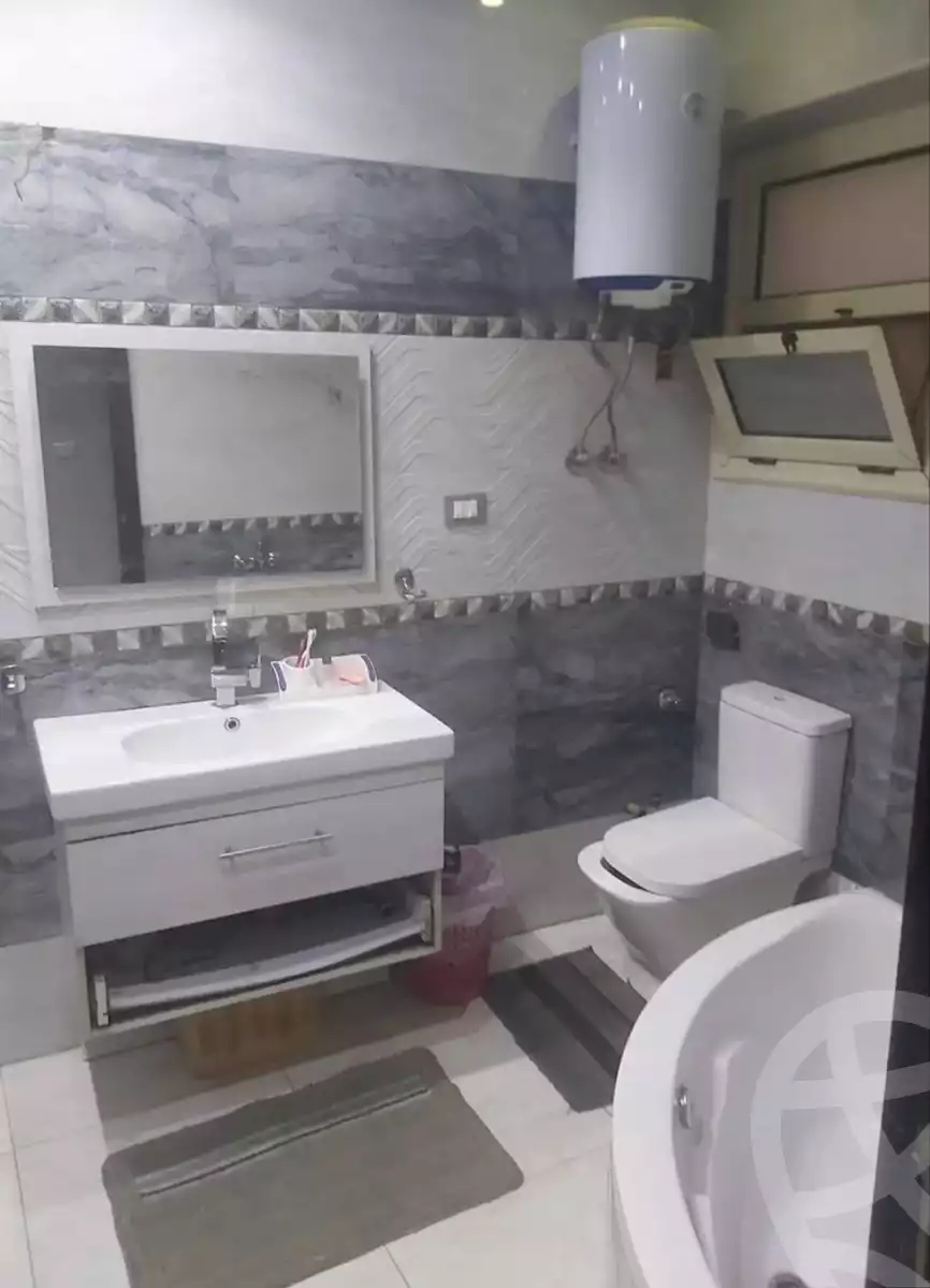 https://aqarmap.com.eg/en/listing/6090057-for-sale-cairo-mokattam-lhdb-l-ly