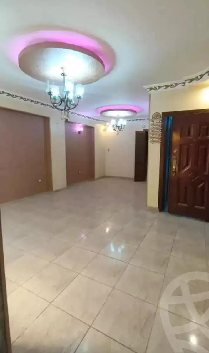 https://aqarmap.com.eg/en/listing/6090253-for-sale-qalyubia-shubra-el-khaima-om-bayoumi