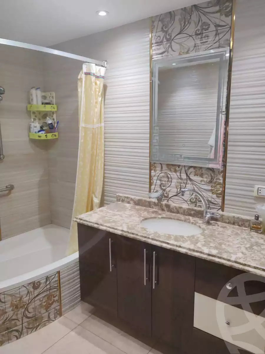 https://aqarmap.com.eg/en/listing/6090325-for-sale-cairo-shoubra-rod-el-farag-abou-el-farag-st