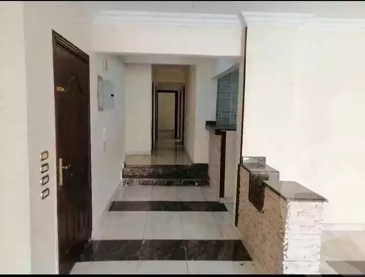 https://aqarmap.com.eg/ar/listing/6090359-for-rent-cairo-mokattam-lhdb-l-ly