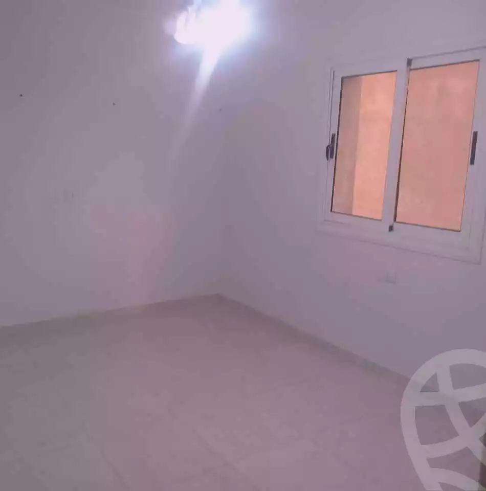 https://aqarmap.com.eg/en/listing/6090379-for-sale-cairo-mokattam-compounds-mwntn-blz