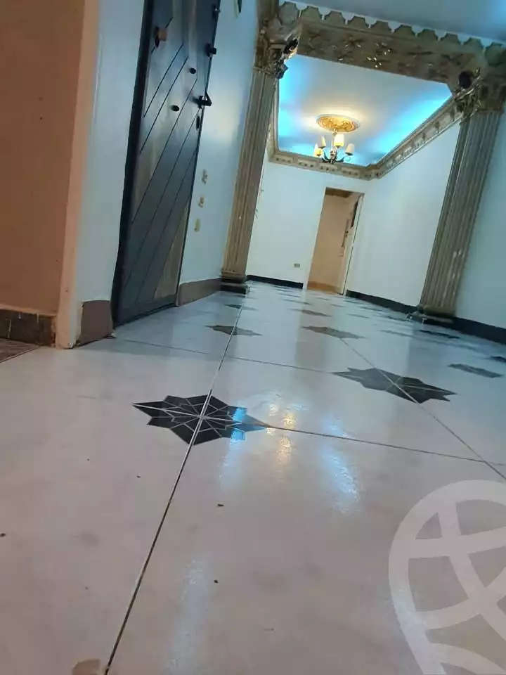 https://aqarmap.com.eg/ar/listing/6091342-for-sale-alexandria-moharram-bey-tryq-qn-lswys