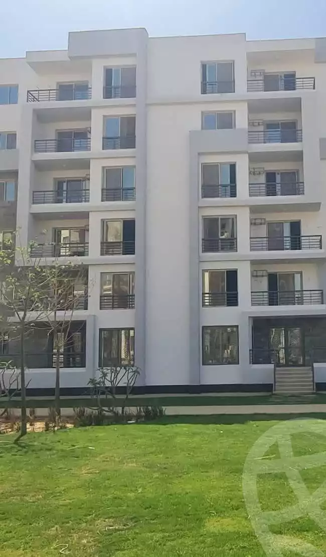 https://aqarmap.com.eg/en/listing/6092515-for-sale-cairo-el-sheikh-zayed-city-lshykh-zyd-ljdyd-west-view-residence-hdp