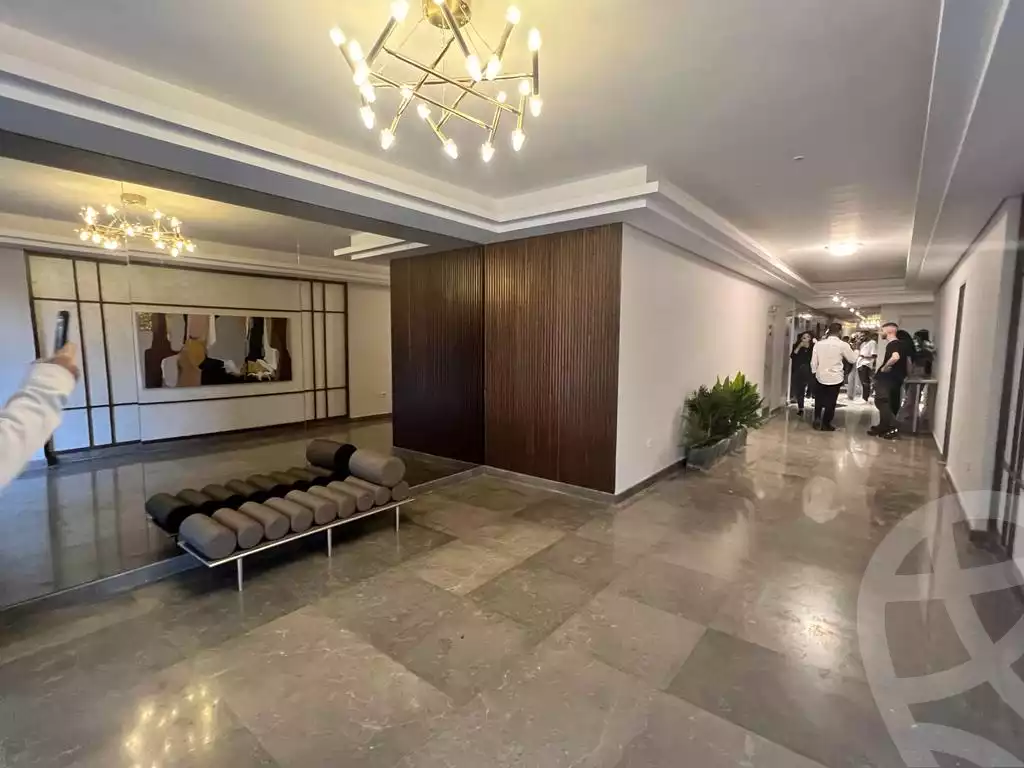 https://aqarmap.com.eg/en/listing/6092570-for-sale-cairo-el-sheikh-zayed-city-compounds-zyd-wr-llttwyr-the-village-views