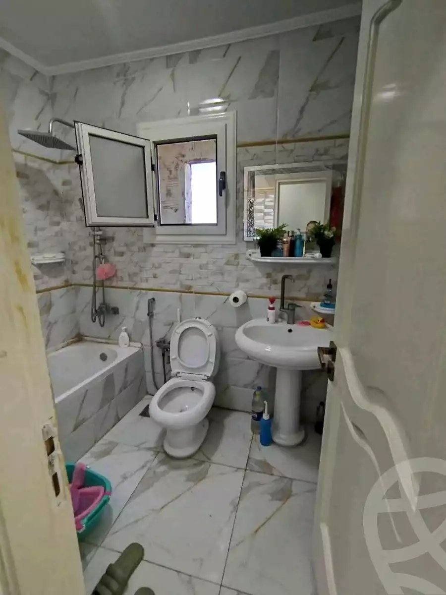 https://aqarmap.com.eg/en/listing/6093393-for-sale-alexandria-l-jmy-lbytsh-kafr-el-agamy-st