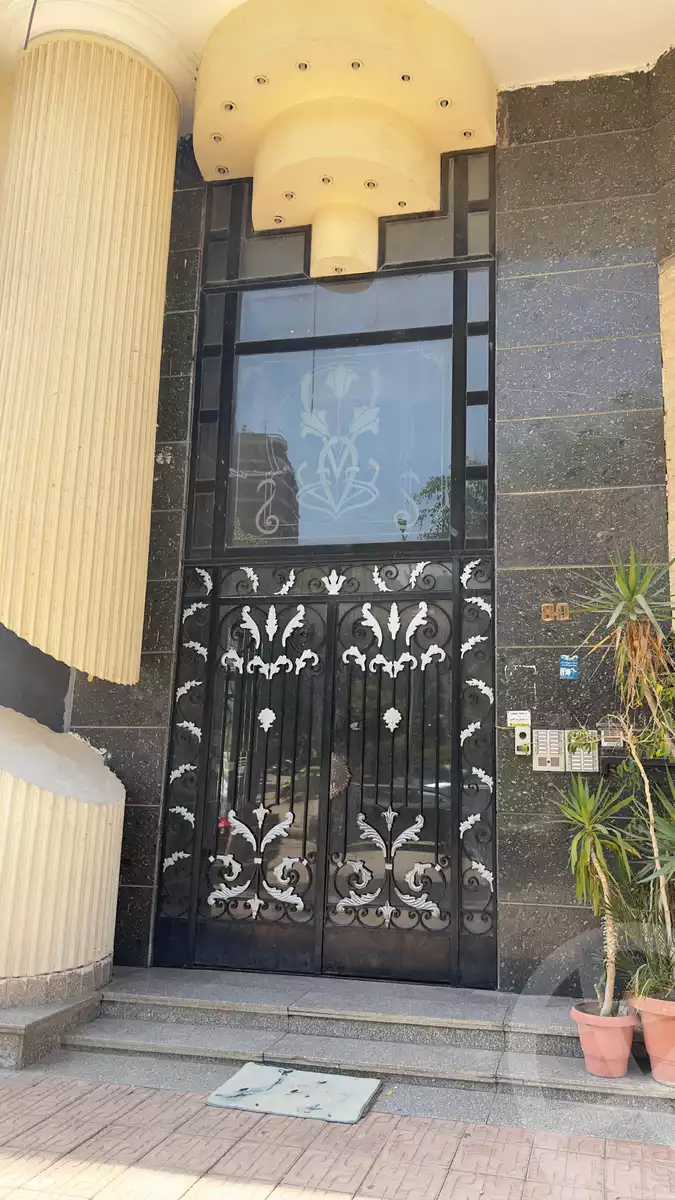https://aqarmap.com.eg/ar/listing/6096250-for-sale-cairo-nasr-city-el-hay-el-thamin-moez-al-dawla-st